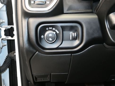 Used 2024 RAM 3500 Big Horn image 13