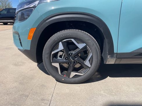 New 2026 Kia Seltos S AWD/4WD image 15