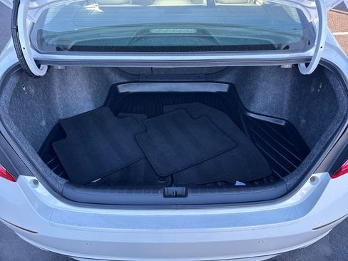 Used 2020 Honda Accord Touring image 28