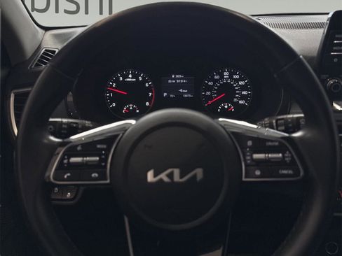 Used 2023 Kia Seltos S image 21