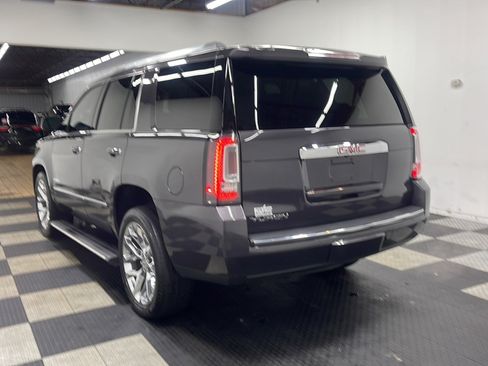 Used 2015 GMC Yukon Denali w/ Premium Package AWD/4WD image 16