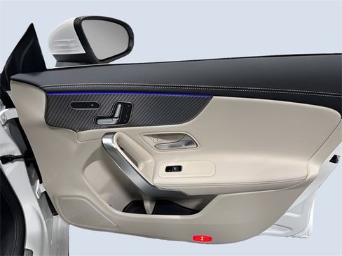 Used 2024 Mercedes-Benz CLA 250 4MATIC image 29