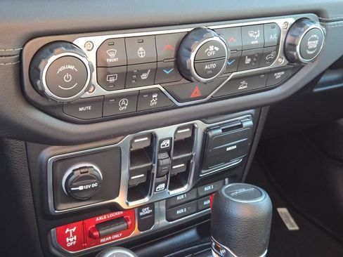 New 2026 Jeep Gladiator Mojave AWD/4WD image 26