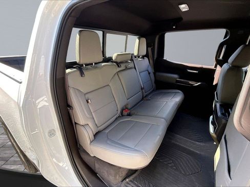 Used 2021 Chevrolet Silverado 1500 LTZ AWD/4WD image 28