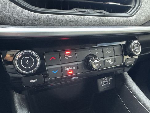 Used 2022 Jeep Compass Sport image 27