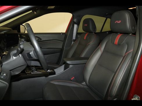 Certified 2024 Chevrolet Trax RS w/ Driver Confidence Package FWD image 22