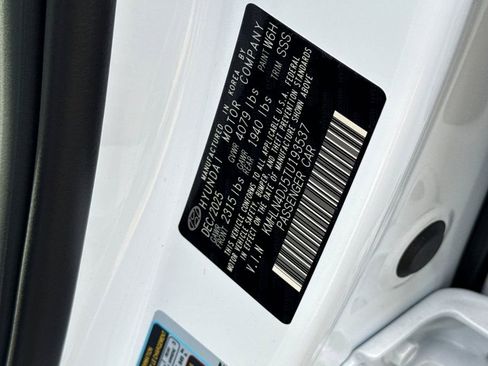 New 2026 Hyundai Elantra Limited image 24