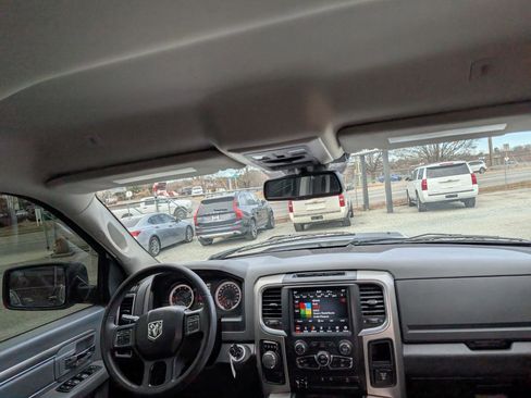 Used 2019 RAM 1500 Classic Warlock image 19