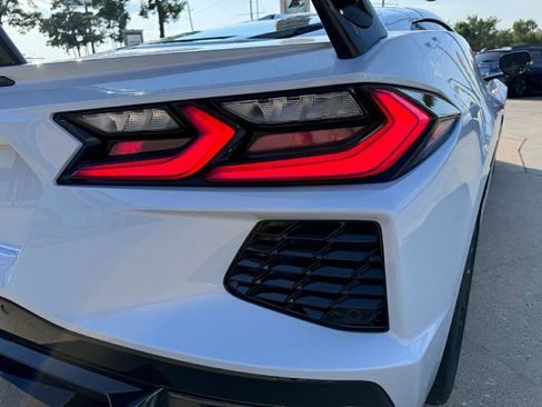 Used 2024 Chevrolet Corvette Stingray Preferred Cpe w/ 2LT RWD image 17