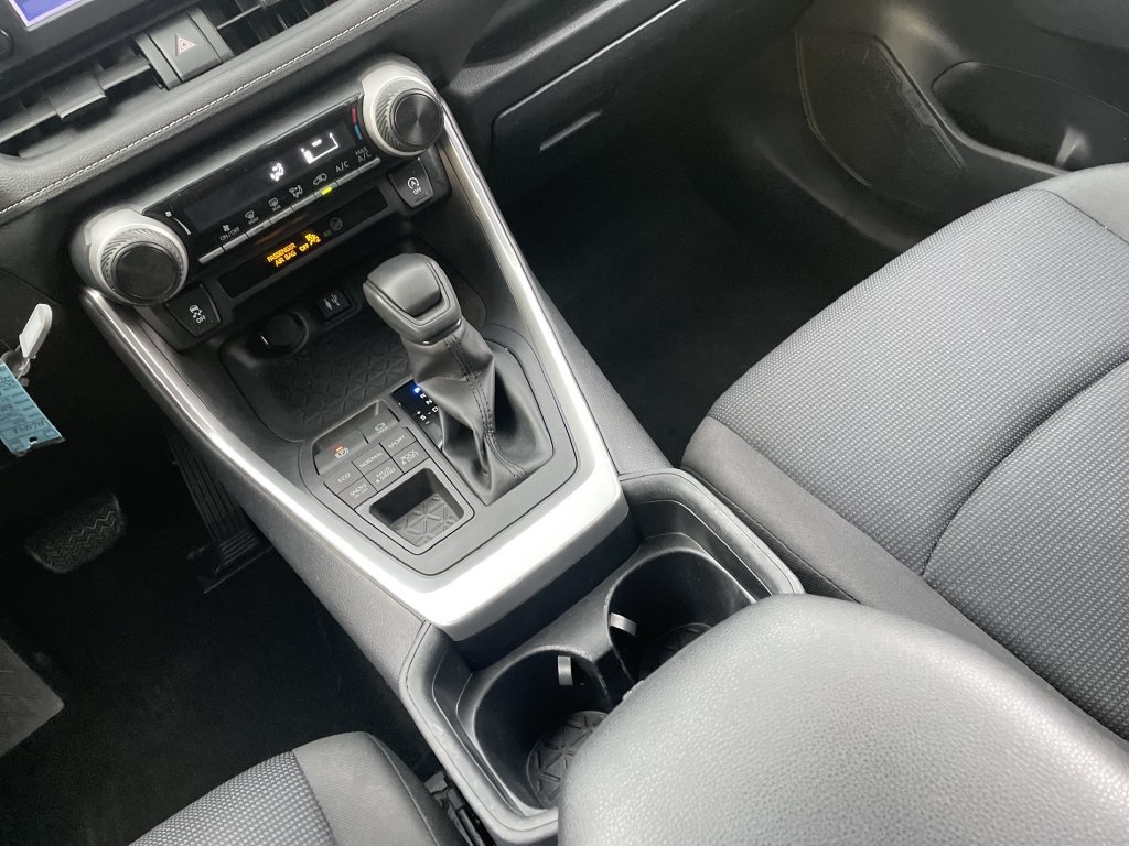 Certified 2019 Toyota RAV4 LE w/ All Weather Liner Package AWD/4WD image 21