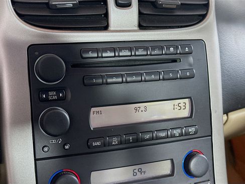 Used 2005 Chevrolet Corvette Coupe w/ Preferred Equipment Group image 19