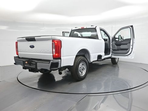 New 2026 Ford F250 XL w/ XL Chrome Package image 5
