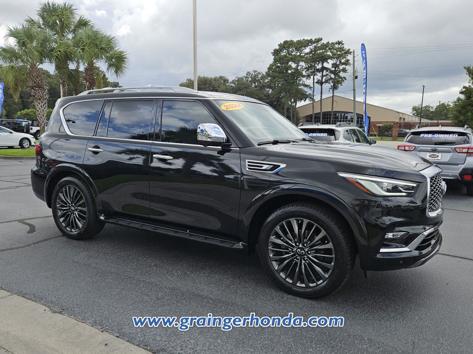 Used 2022 INFINITI QX80 Sensory w/ Cargo Package AWD/4WD image 7