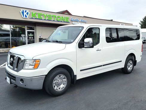 Used 2020 Nissan NV 3500 SL image 1