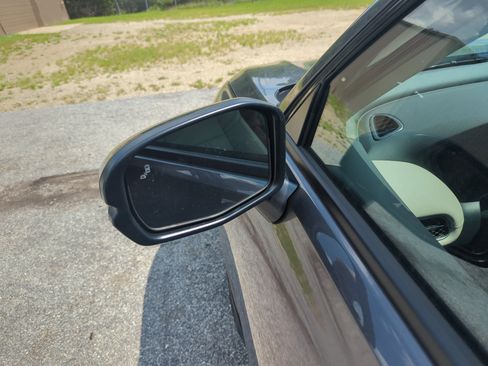 Used 2026 Honda HR-V EX-L image 13