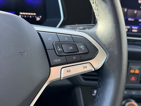 Used 2024 Volkswagen Jetta SE image 11