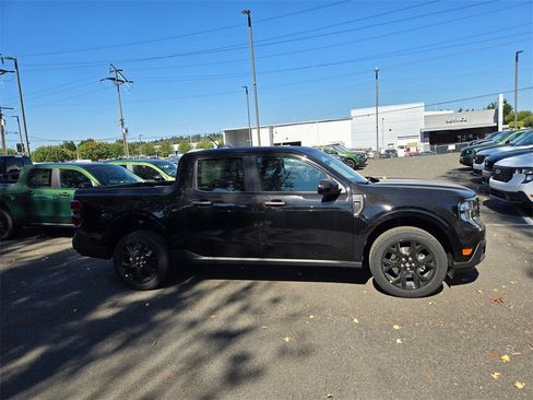 New 2025 Ford Maverick XLT w/ Black Appearance Package image 4