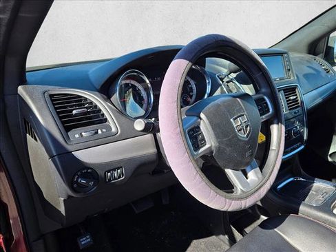 Used 2018 Dodge Grand Caravan GT image 11