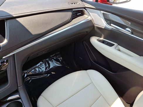 Certified 2023 Cadillac XT5 Sportv AWD/4WD image 21