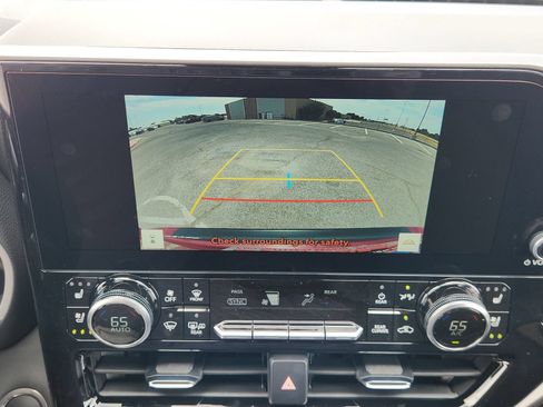 New 2026 Toyota Highlander Limited AWD/4WD image 19