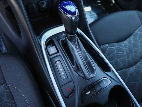 Used 2017 Chevrolet Volt LT FWD image 19