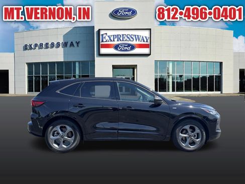 Used 2023 Ford Escape ST-Line w/ Tech Pack #1 FWD image 5