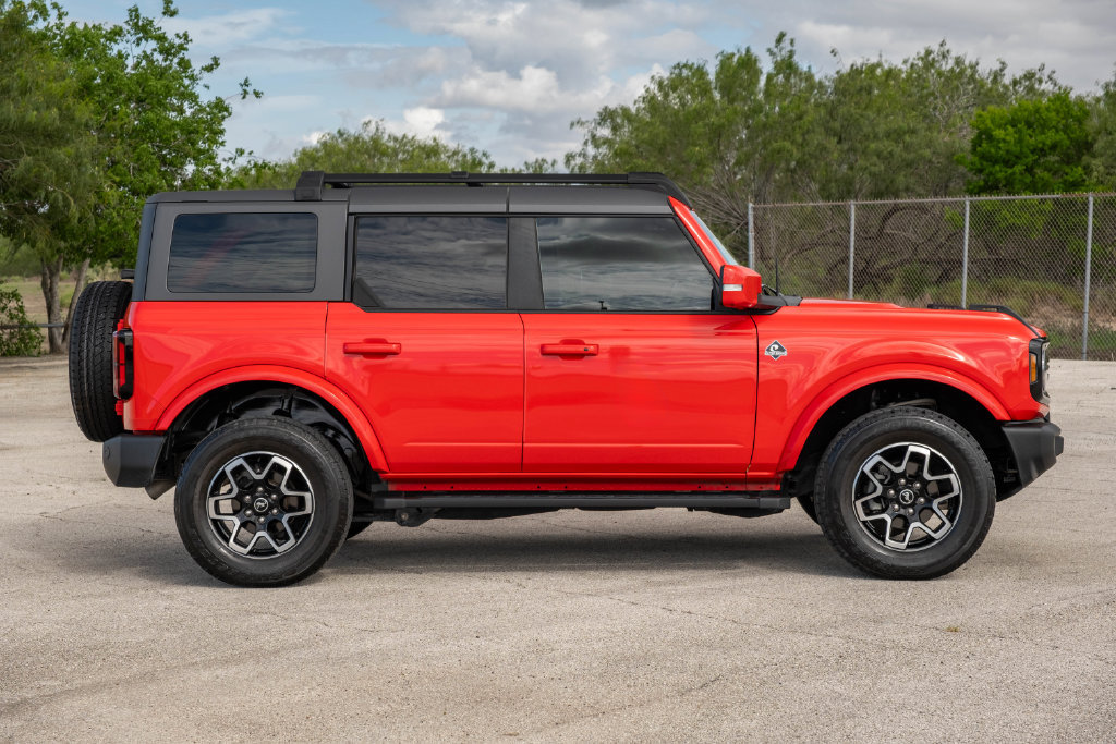 Certified 2023 Ford Bronco Outer Banks AWD/4WD image 9