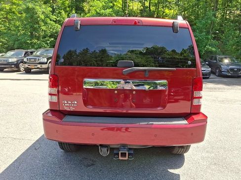 Used 2011 Jeep Liberty Limited w/ Tire & Wheel Group AWD/4WD image 7