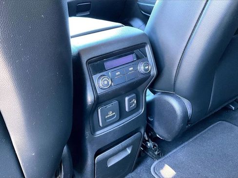 Used 2019 GMC Acadia SLT image 10