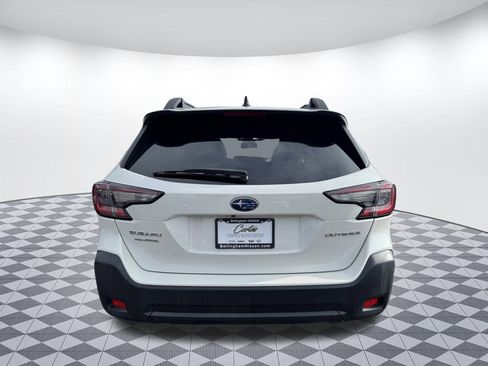 Used 2023 Subaru Outback Premium image 6