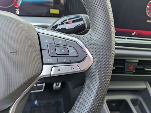 New 2026 Volkswagen Tiguan SE R-Line image 29