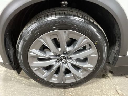 Used 2026 MAZDA CX-90 3.3 Turbo w/ Preferred Package AWD/4WD image 23