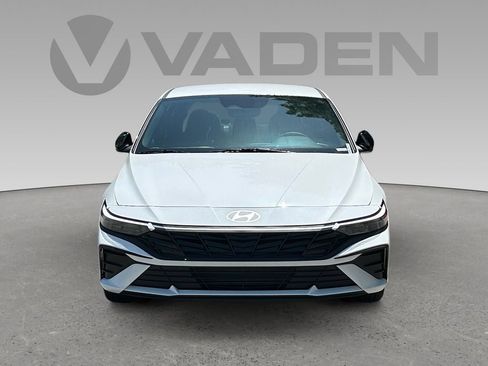 New 2025 Hyundai Elantra Sport image 22