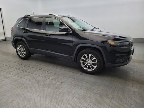 Used 2019 Jeep Cherokee Latitude Plus w/ Comfort/Convenience Group AWD/4WD image 11