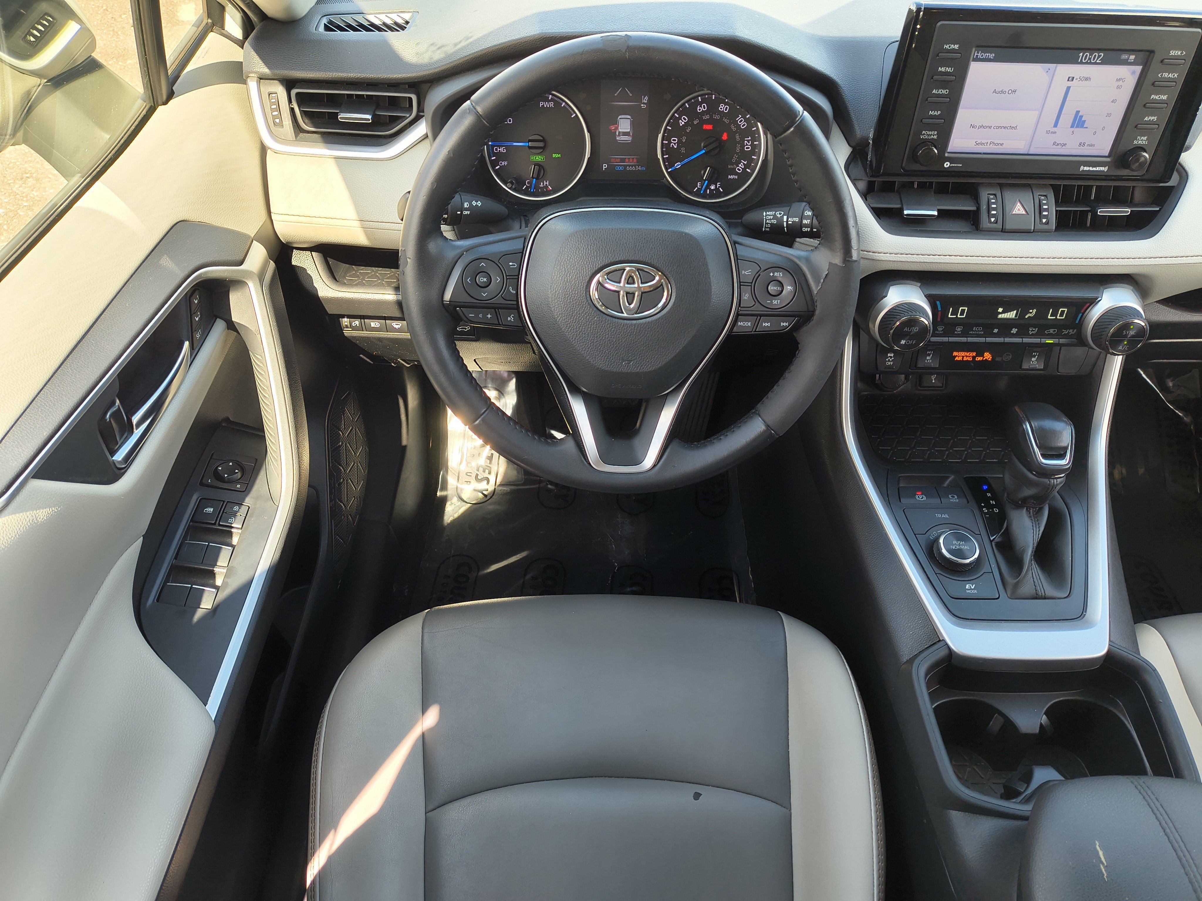 Used 2021 Toyota RAV4 XLE Premium AWD/4WD image 13