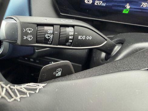 Used 2024 Chevrolet Equinox EV LT AWD/4WD image 33