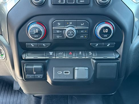 Used 2023 Chevrolet Silverado 2500 LT w/ Convenience Package AWD/4WD image 12