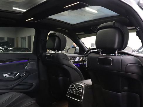 Used 2018 Mercedes-Benz S 560 Sedan image 20