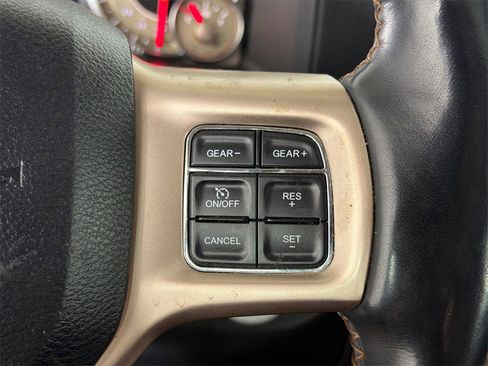 Used 2017 RAM 1500 Laramie Longhorn image 27