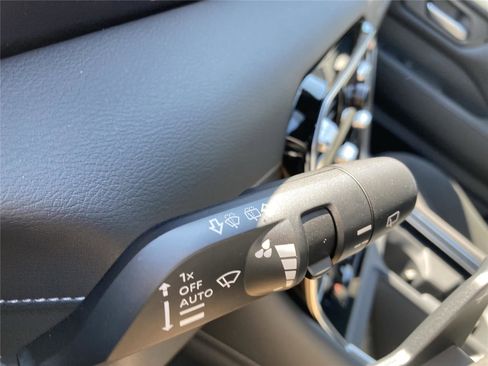 New 2026 Nissan Armada SL w/ Captain's Chari Seat Package image 22