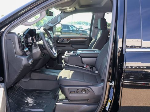 New 2026 GMC Sierra 2500 SLE AWD/4WD image 8