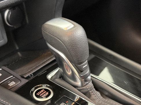 Used 2023 Nissan Kicks SR FWD image 28