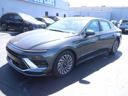 New 2026 Hyundai Sonata SEL FWD image 9