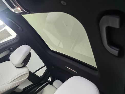New 2027 Mercedes-Benz GLC 300 4MATIC image 9