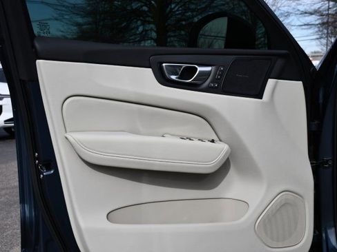 New 2026 Volvo XC60 B5 Ultra w/ Protection Package Premier image 10