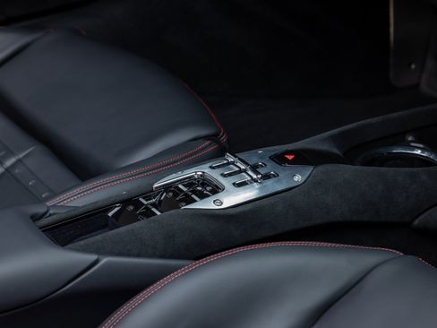 Used 2026 Ferrari 296 GTS RWD image 21