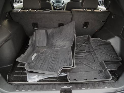 Certified 2022 Chevrolet Equinox LT image 10