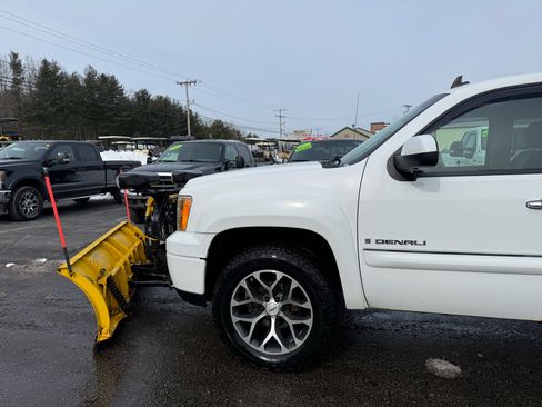 Used 2009 GMC Sierra 1500 Denali image 6
