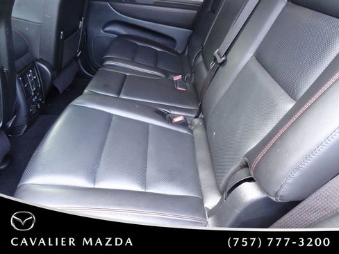 Used 2024 Dodge Durango GT RWD image 13