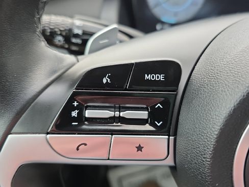 Used 2024 Hyundai Tucson Limited image 18